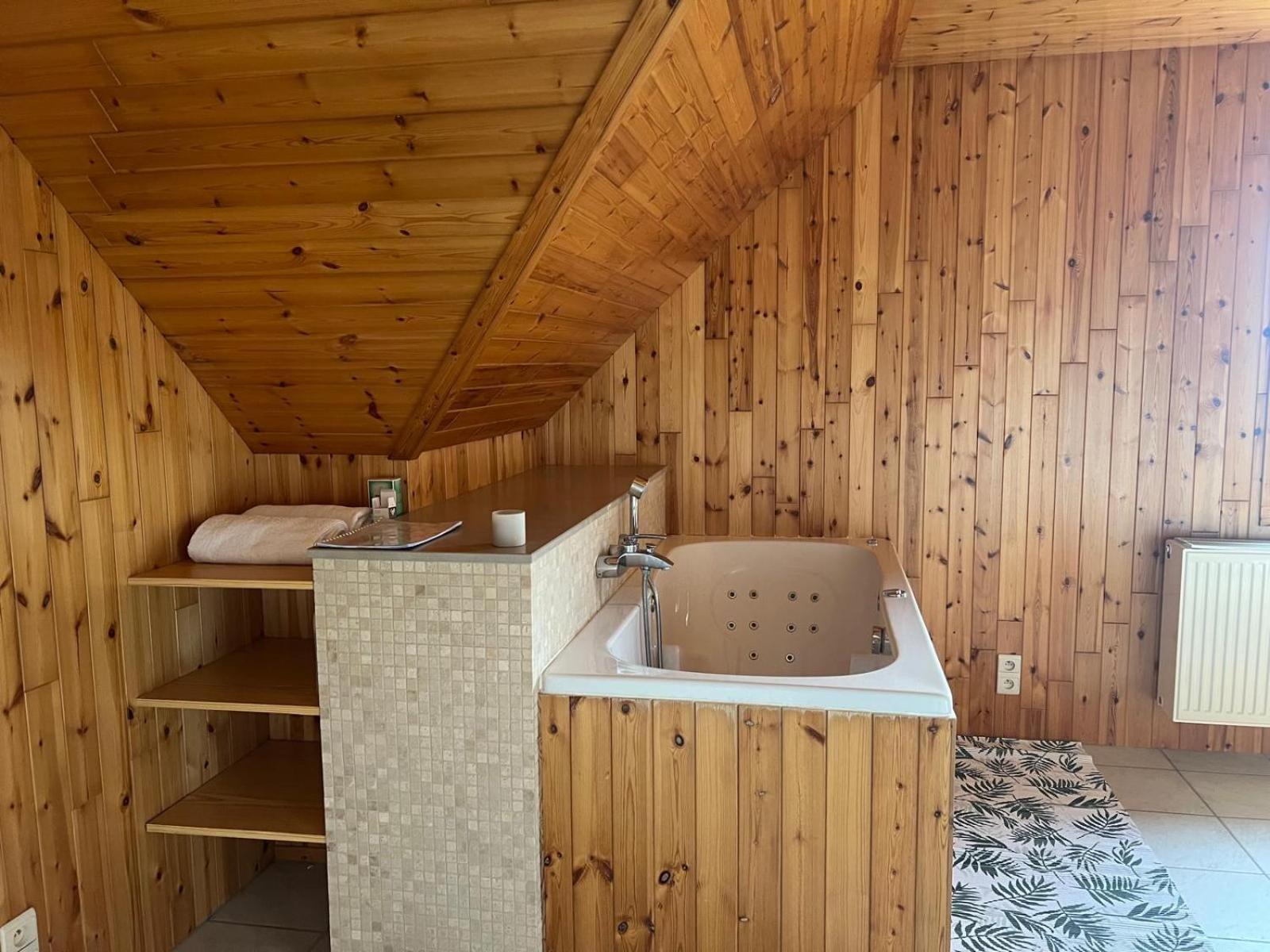 אאלסט Villa Op De Hoek Rooms מראה חיצוני תמונה